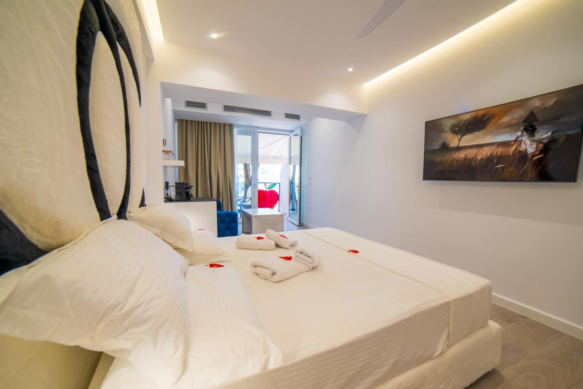 Adam & Eve Hotel 4*
