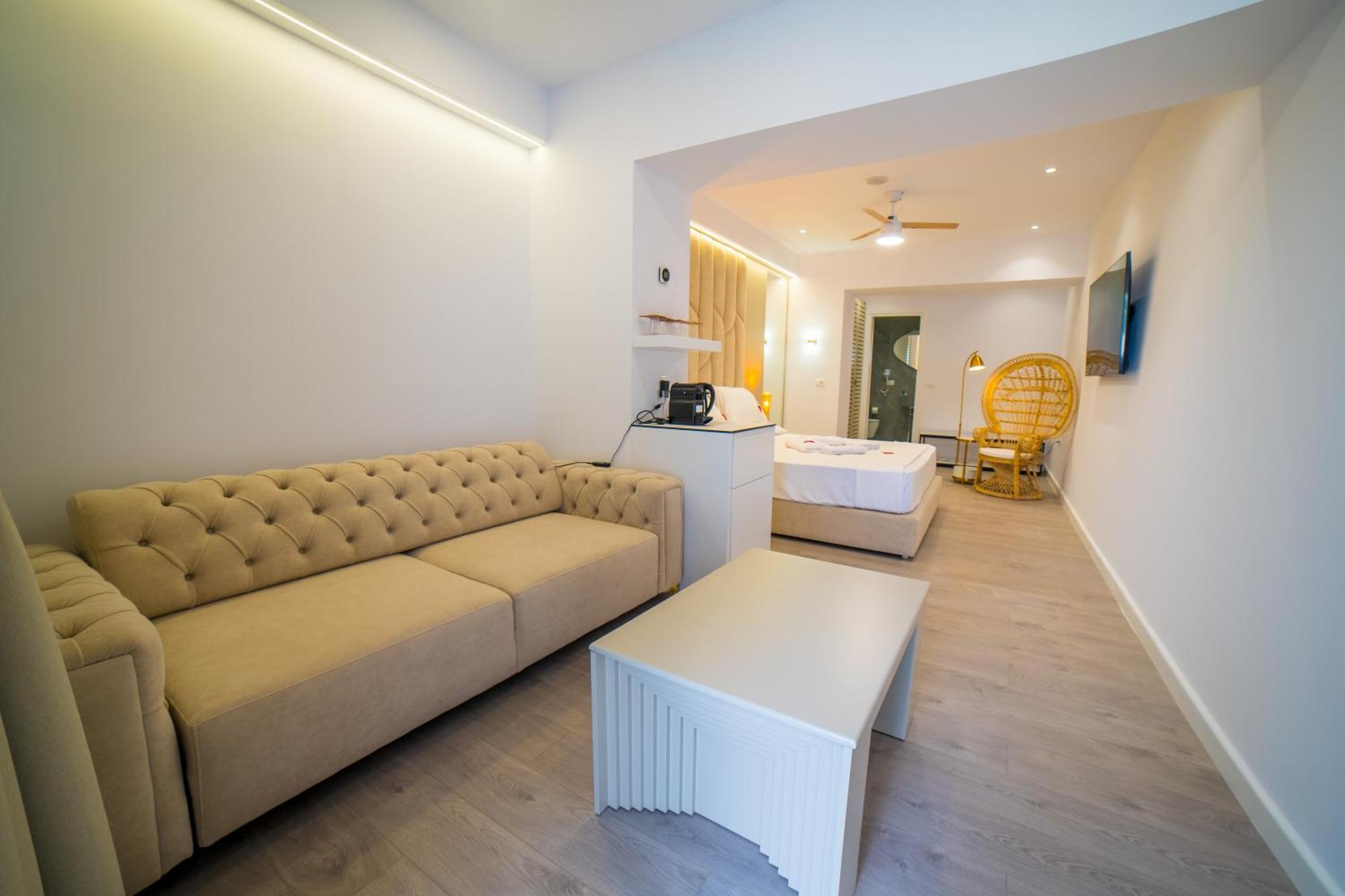Adam & Eve Hotel Saranda